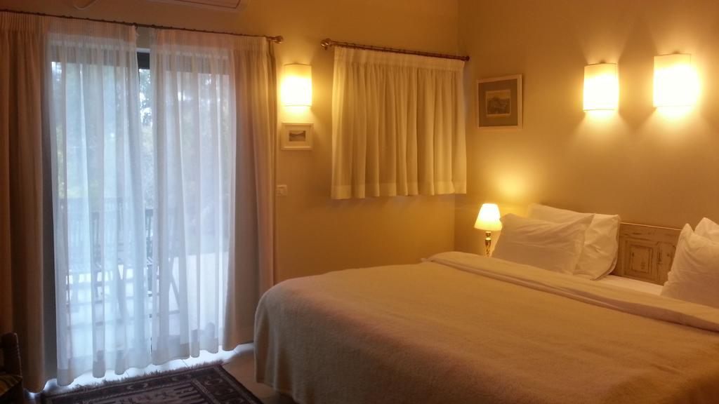 Shulamit Yard Hotel Rosh Pinna Room photo
