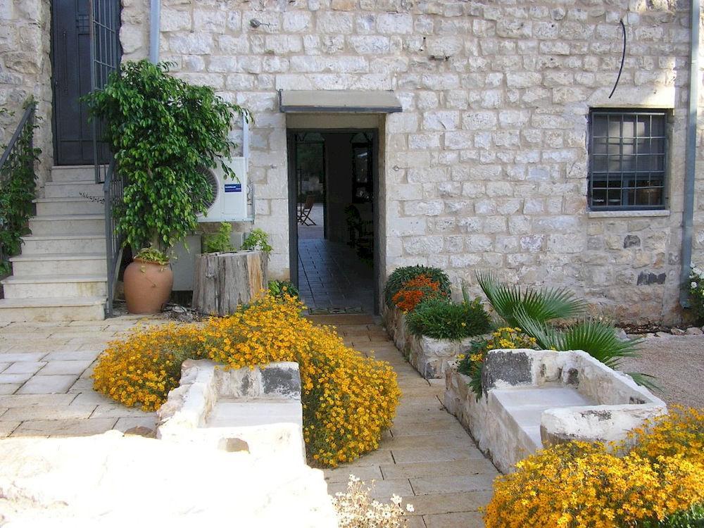 Shulamit Yard Hotel Rosh Pinna Exterior photo