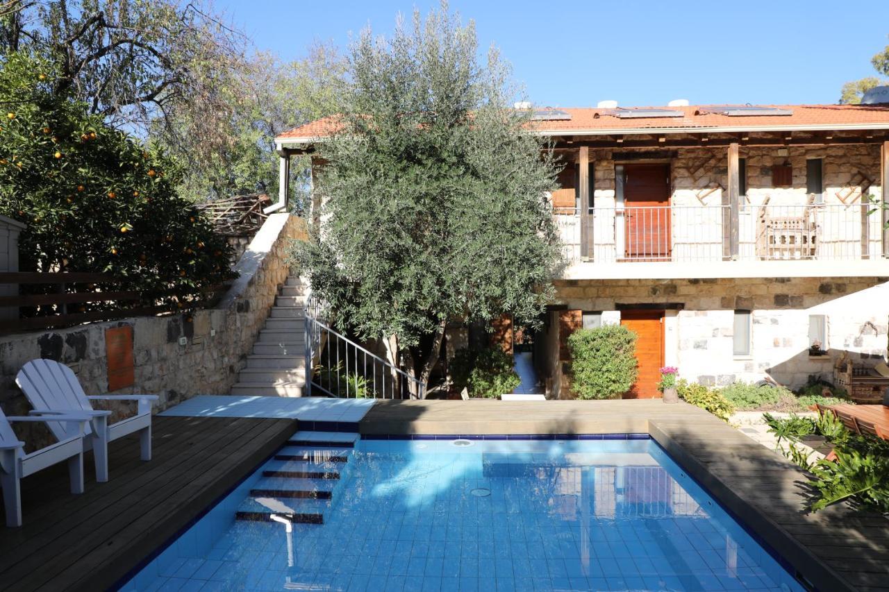 Shulamit Yard Hotel Rosh Pinna Exterior photo