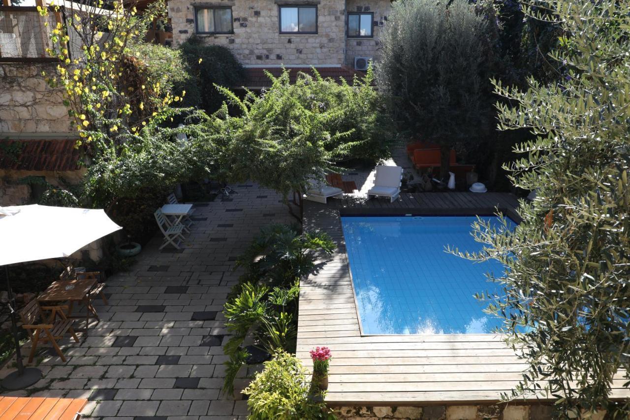 Shulamit Yard Hotel Rosh Pinna Exterior photo